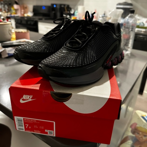 Air max DN - Picture 1 of 4